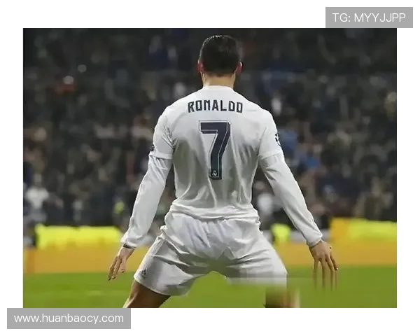 球迷疯狂冲场内抢C罗球衣欧冠赛场上演奇葩一幕 球迷疯狂冲场内抢C罗球衣欧冠赛场上演奇葩一幕