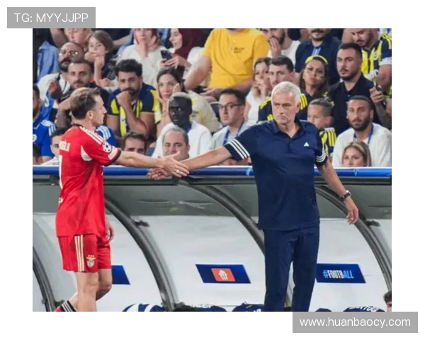 莫陆军迎战本菲卡强强对决引发球迷热议与期待 莫陆军迎战本菲卡强强对决引发球迷热议与期待